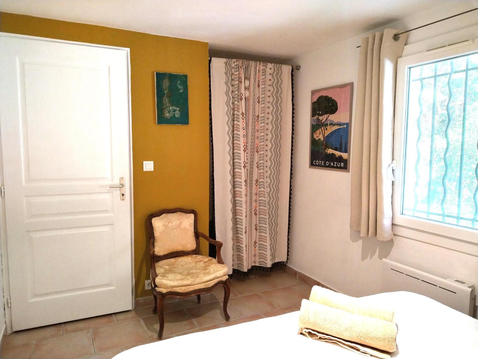 Au Mas Saint Pierre Hotel Pignans Luaran gambar